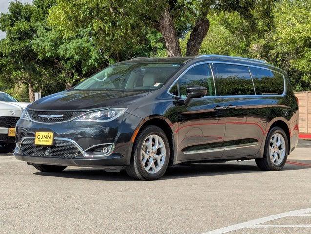 2017 Chrysler Pacifica Touring-L Plus