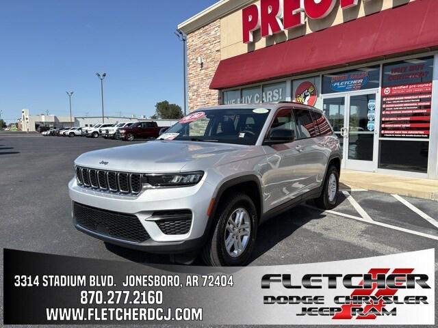 2024 Jeep Grand Cherokee Laredo 4x4