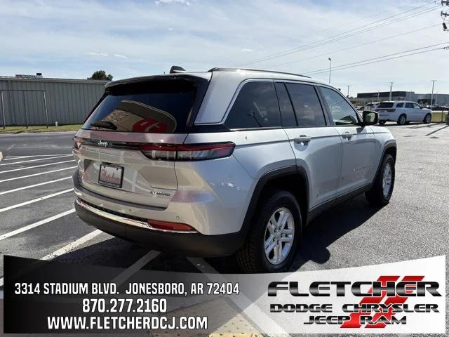 2024 Jeep Grand Cherokee Laredo 4x4