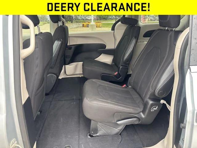 2022 Chrysler Voyager LX 2022 Chrysler Voyager LX