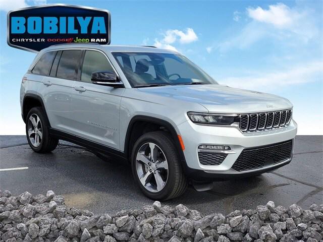 2024 Jeep Grand Cherokee Limited 4x4 2024 Jeep Grand Cherokee Limited 4x4