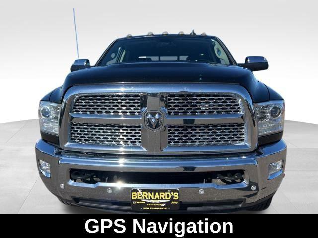 2017 RAM 3500 Laramie Crew Cab 4x4 8 Box 2017 RAM 3500 Laramie Crew Cab 4x4 8 Box