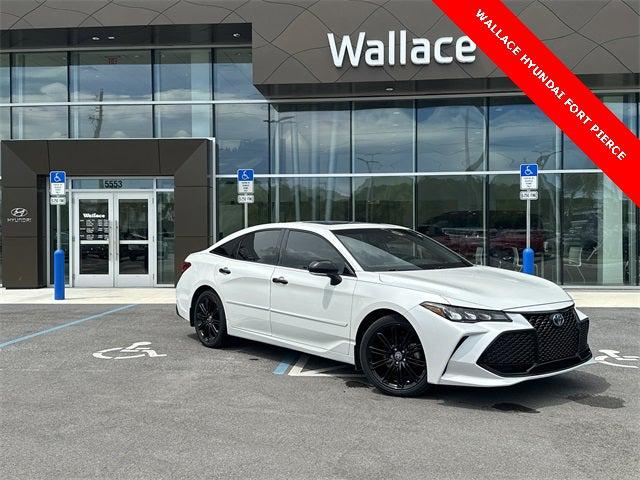 2022 Toyota Avalon XSE Nightshade Hybrid