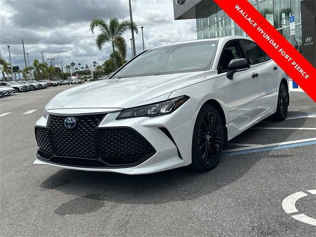 2022 Toyota Avalon XSE Nightshade Hybrid