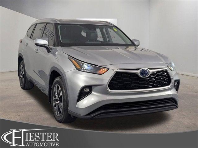 2022 Toyota Highlander Hybrid XLE