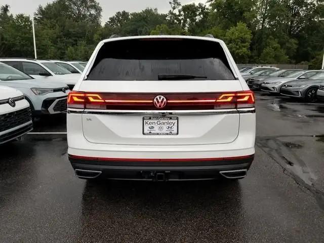 2026 Volkswagen Atlas SE with Technology