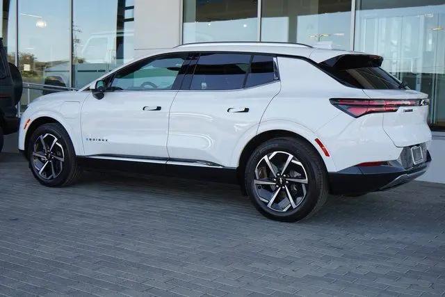 2025 Chevrolet Equinox LT 2
