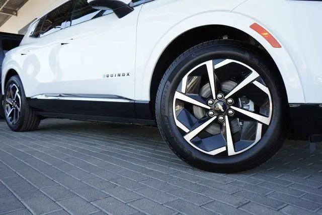 2025 Chevrolet Equinox LT 2