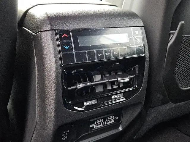 2025 Jeep Grand Cherokee L Laredo X 4x4