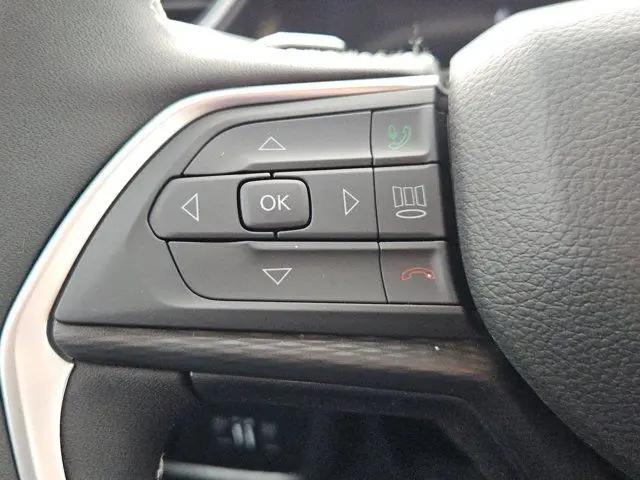 2025 Jeep Grand Cherokee L Laredo X 4x4