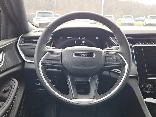 2025 Jeep Grand Cherokee L Laredo X 4x4