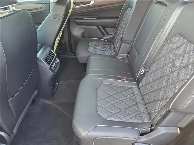2026 Volkswagen Atlas SEL Premium R-Line