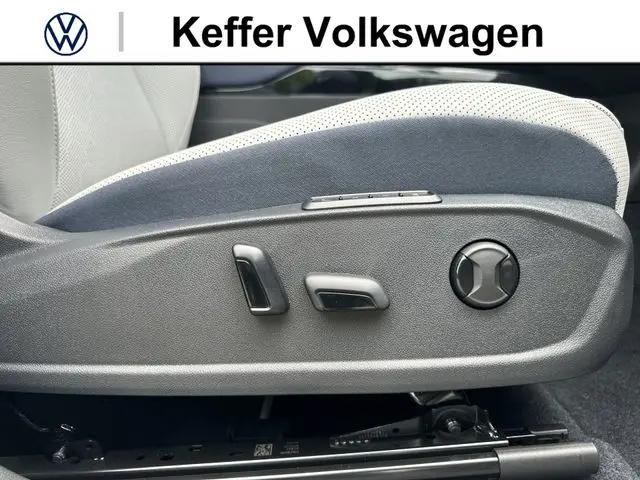 2025 Volkswagen ID.4 Pro S Plus
