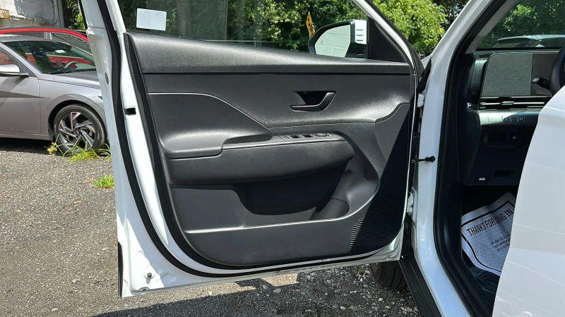 2025 Hyundai Kona SEL