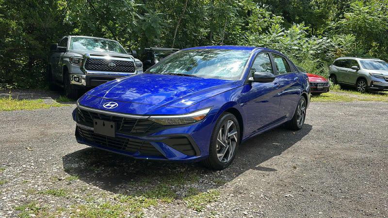 2025 Hyundai Elantra SEL Sport