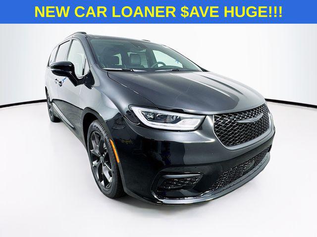 2026 Chrysler Pacifica Limited for sale in Winter Haven, FL