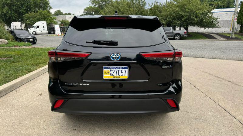 2021 Toyota Highlander Hybrid LE