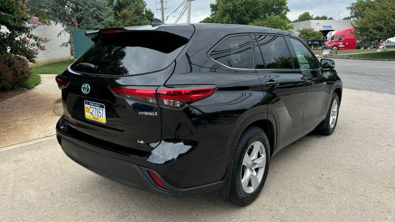 2021 Toyota Highlander Hybrid LE