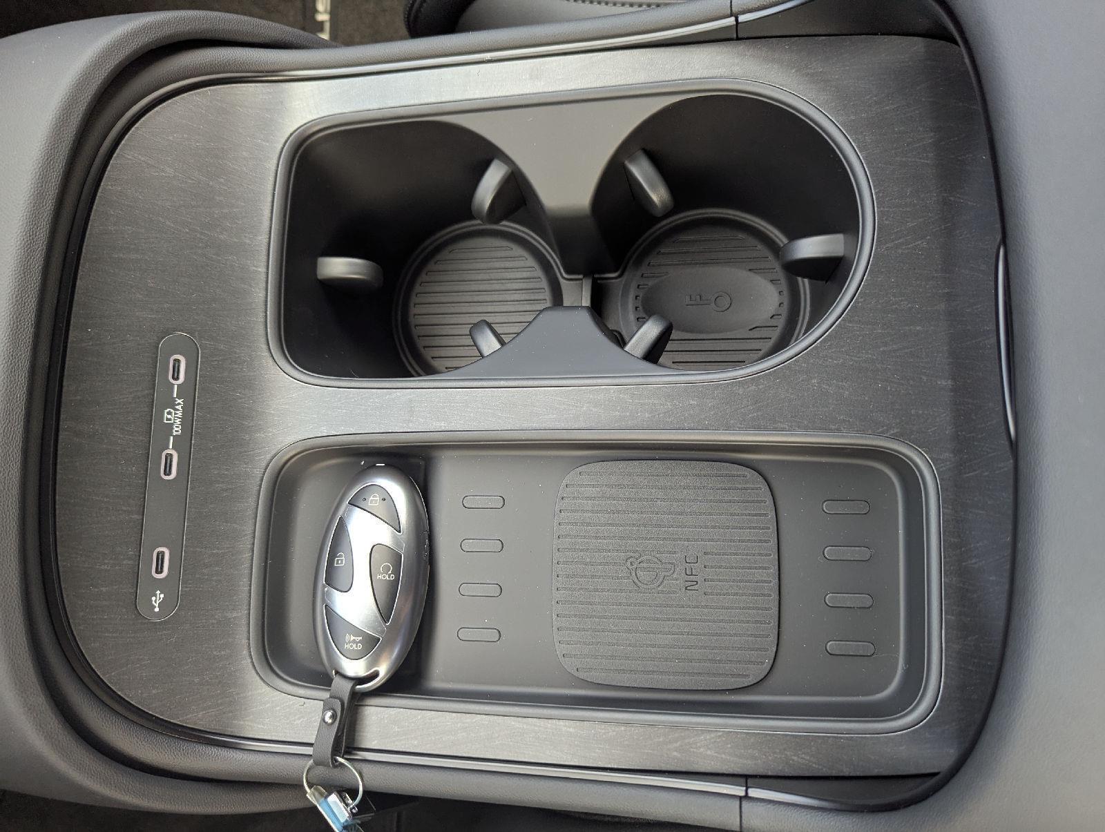 2026 Hyundai Palisade XRT Pro - Photo 13