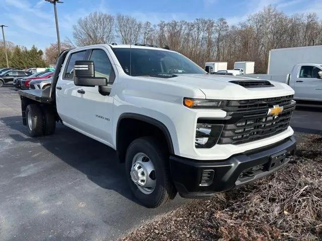2024 Chevrolet Silverado 3500HD 4WD Crew Cab Long Bed Work Truck