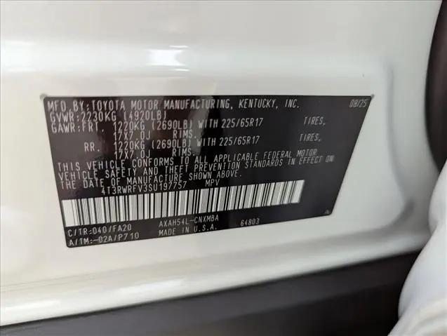 2025 Toyota RAV4 Hybrid XLE