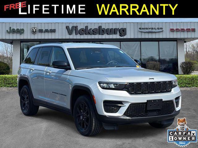 2024 Jeep Grand Cherokee Altitude 4x4 2024 Jeep Grand Cherokee Altitude 4x4