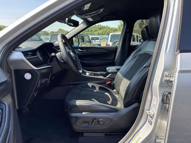 2024 Jeep Grand Cherokee Altitude 4x4 2024 Jeep Grand Cherokee Altitude 4x4