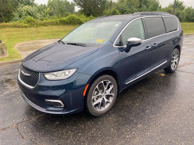 2022 Chrysler Pacifica Limited AWD
