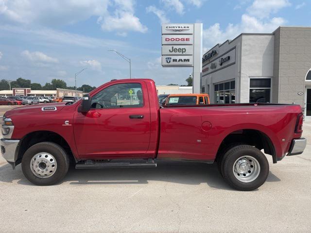2025 RAM 3500 Tradesman Regular Cab 4x4 8 Box 2025 RAM 3500 Tradesman Regular Cab 4x4 8 Box