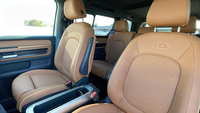 2025 Volkswagen ID. Buzz Pro S