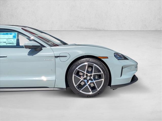 2025 Porsche Taycan 4