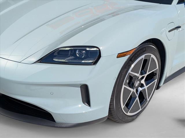 2025 Porsche Taycan 4