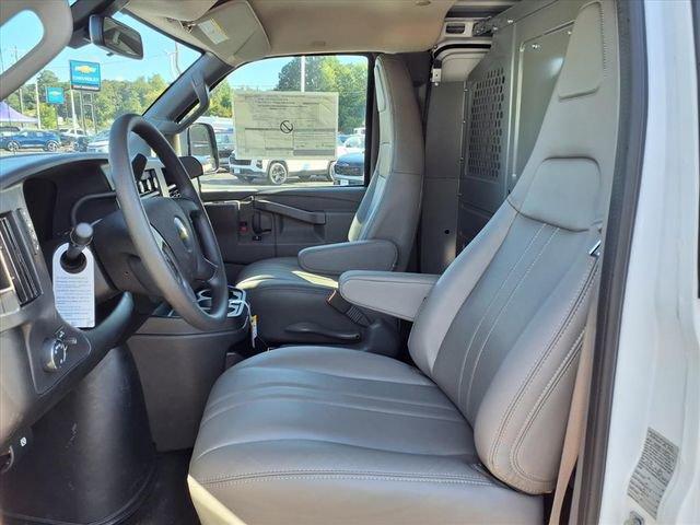 2025 Chevrolet Express Cargo Van RWD 3500 Regular Wheelbase WT