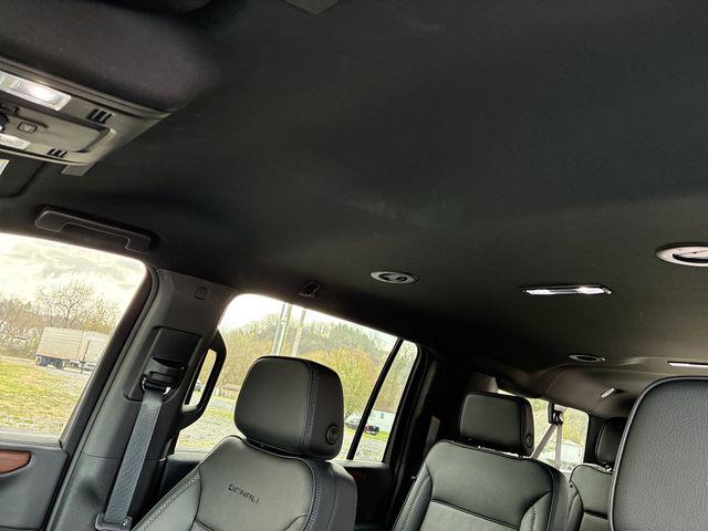 2025 GMC Yukon XL 4WD Denali