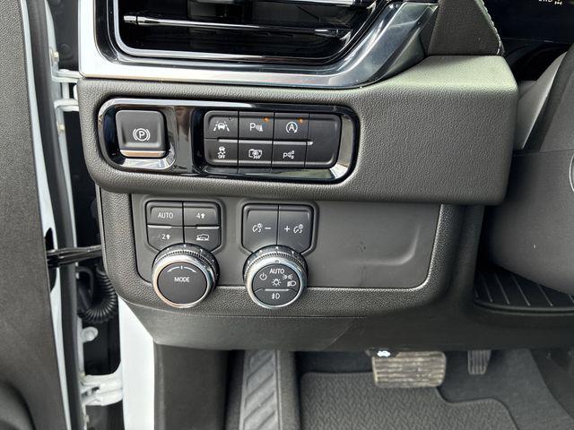 2025 GMC Yukon XL 4WD Denali