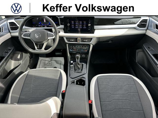 2026 Volkswagen Taos SE