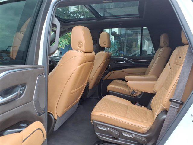 2022 Cadillac Escalade 4WD Premium Luxury