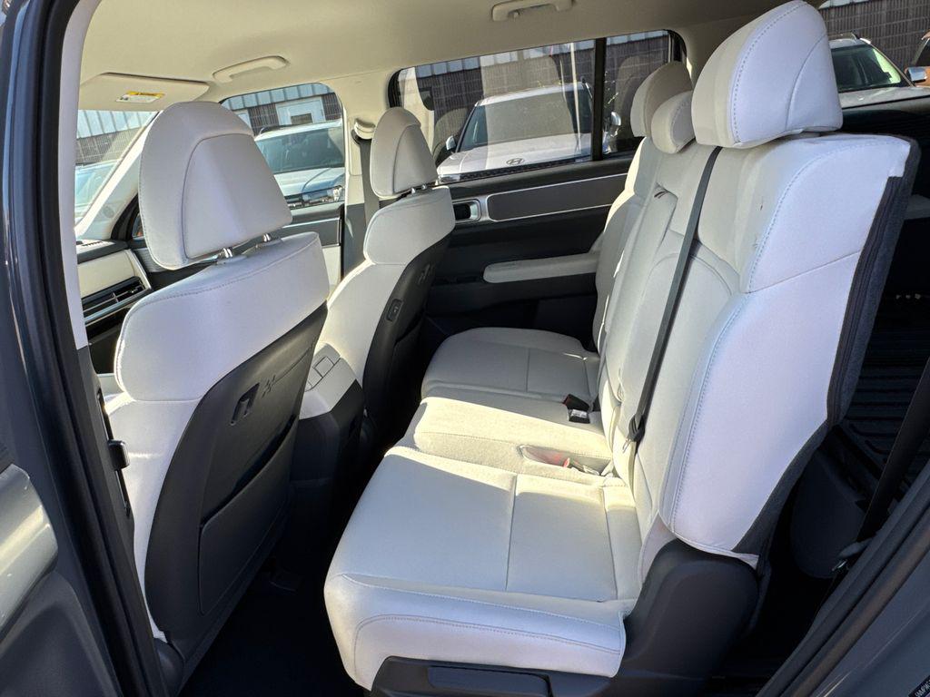 New 2026 Gray HYUNDAI SE image 12