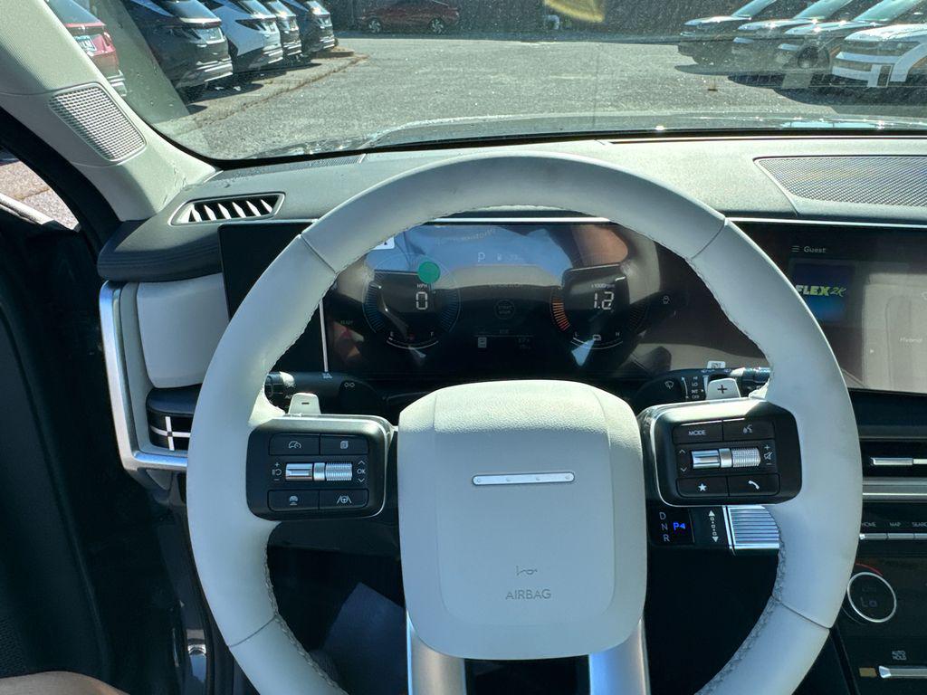 New 2026 Gray HYUNDAI SE image 18