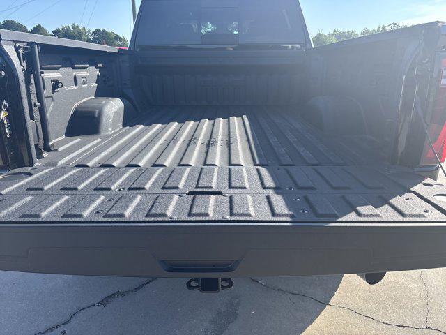 2025 GMC Sierra 2500HD 4WD Crew Cab Standard Bed Denali