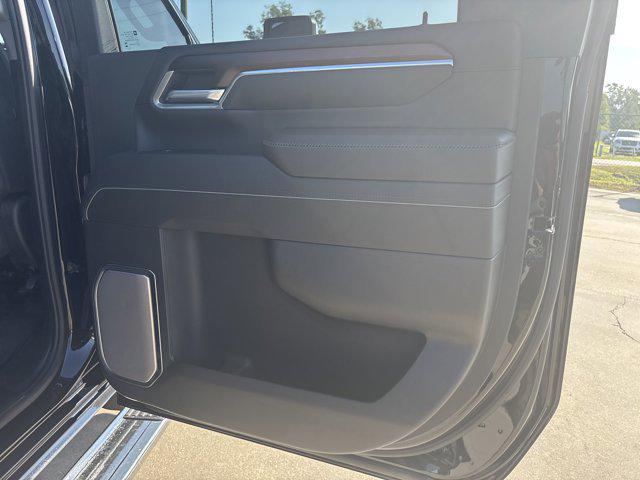 2025 GMC Sierra 2500HD 4WD Crew Cab Standard Bed Denali
