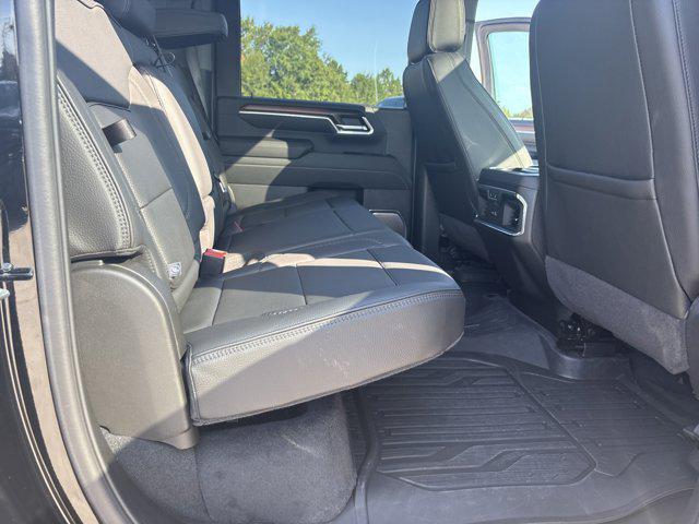 2025 GMC Sierra 2500HD 4WD Crew Cab Standard Bed Denali