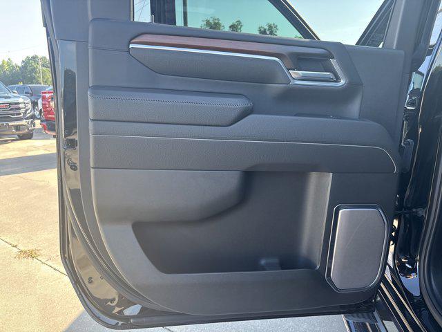 2025 GMC Sierra 2500HD 4WD Crew Cab Standard Bed Denali