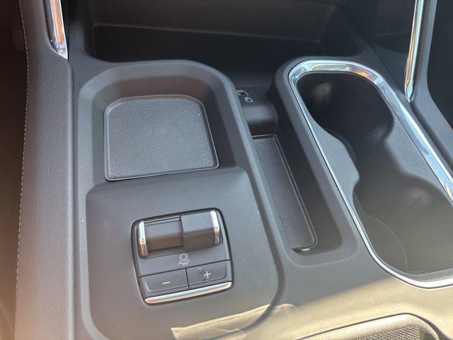 2025 GMC Sierra 2500HD 4WD Crew Cab Standard Bed Denali