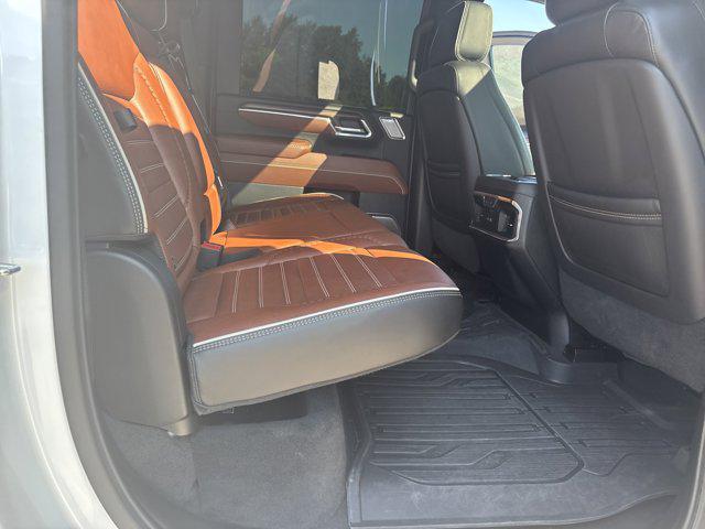 2024 GMC Sierra 3500HD 4WD Crew Cab Standard Bed Denali Ultimate