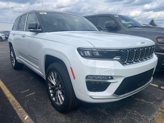 2025 Jeep Grand Cherokee GRAND CHEROKEE SUMMIT 4X4