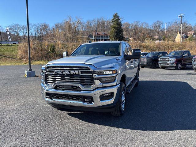2026 RAM Ram 3500 RAM 3500 TRADESMAN CREW CAB 4X4 64 BOX