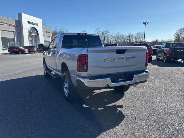 2026 RAM Ram 3500 RAM 3500 TRADESMAN CREW CAB 4X4 64 BOX