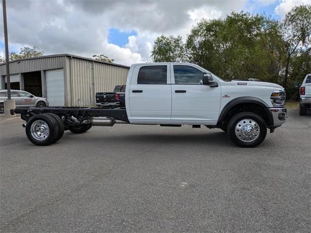 2026 RAM Ram 4500 Chassis Cab RAM 4500 TRADESMAN CHASSIS CREW CAB 4X4 84 CA