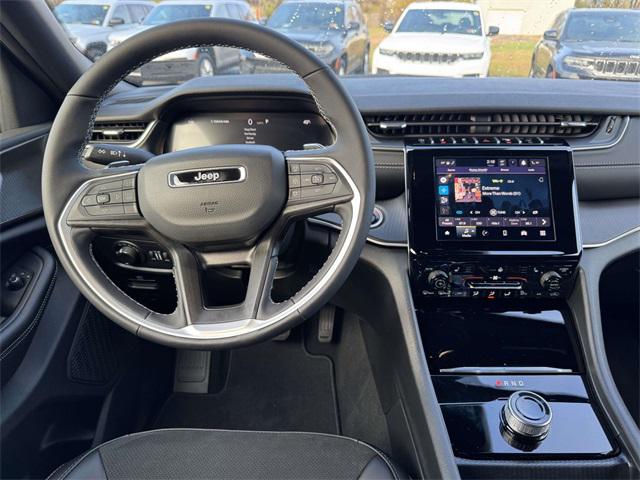 2025 Jeep Grand Cherokee GRAND CHEROKEE L ALTITUDE 4X4 2025 Jeep Grand Cherokee GRAND CHEROKEE L ALTITUDE 4X4